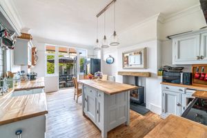 Photo 11- click for photo gallery